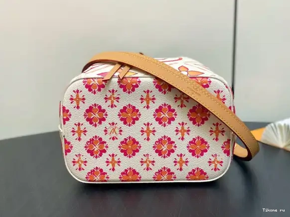 Cheap LOUIS VUITTON BB-20*20*13cm NÉONOÉ 0614